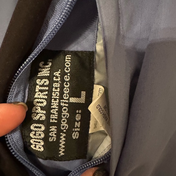 Large women's warm winter reversible jacket from Skagway Alaska. Zip off hood - Picture 6 of 11